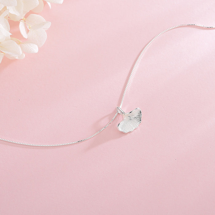 Ginkgo Leaf Clavicle Necklace