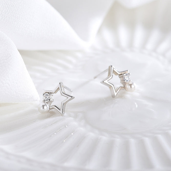 Five-Pointed Star Pearl Earrings
