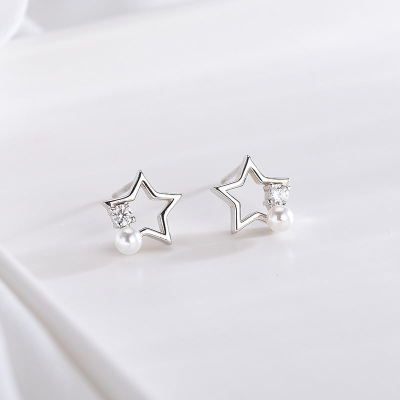 Five-Pointed Star Pearl Earrings