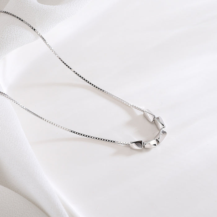 Curve Bean Silver Necklace
