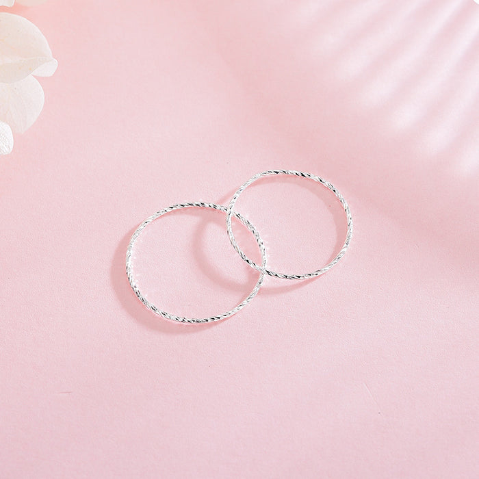 Minimalist Twist Ring