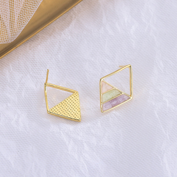 Tri-Geometric Contrast Diamond Earrings