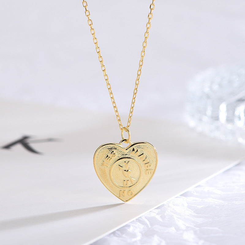 Retro Yes/No/Maybe Round Necklace