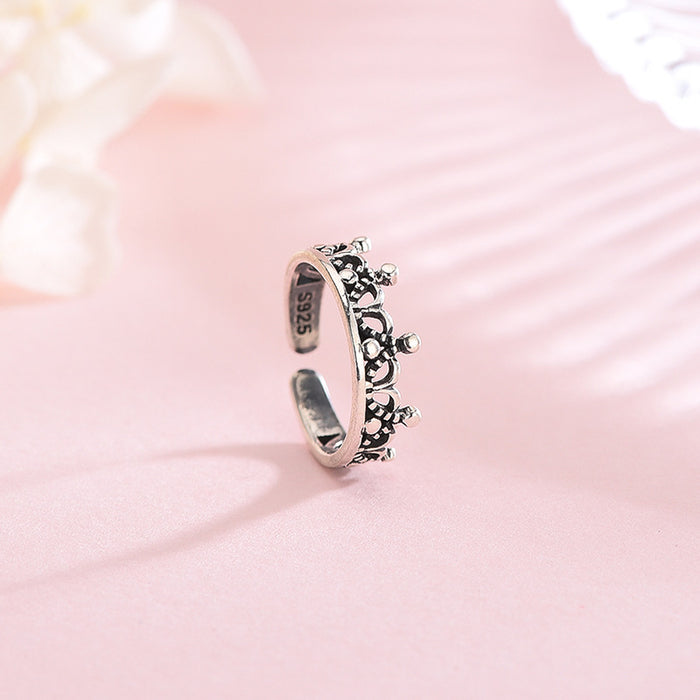 Elegant Crown Ring